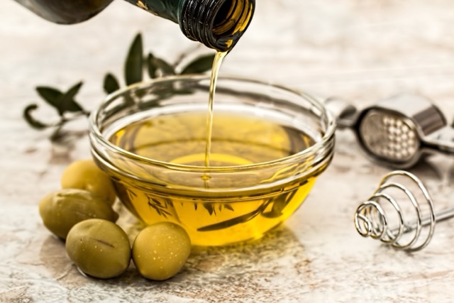 Accueil olive oil 968657@stevepb pixabay moyenne